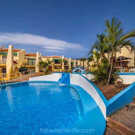 Casa Esencias 아데제